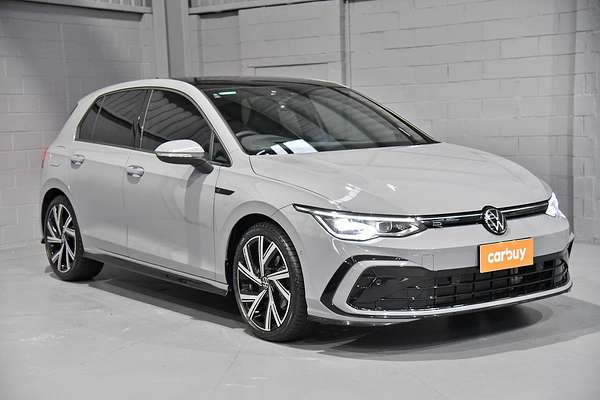 2023 Volkswagen Golf 110TSI R-Line 8