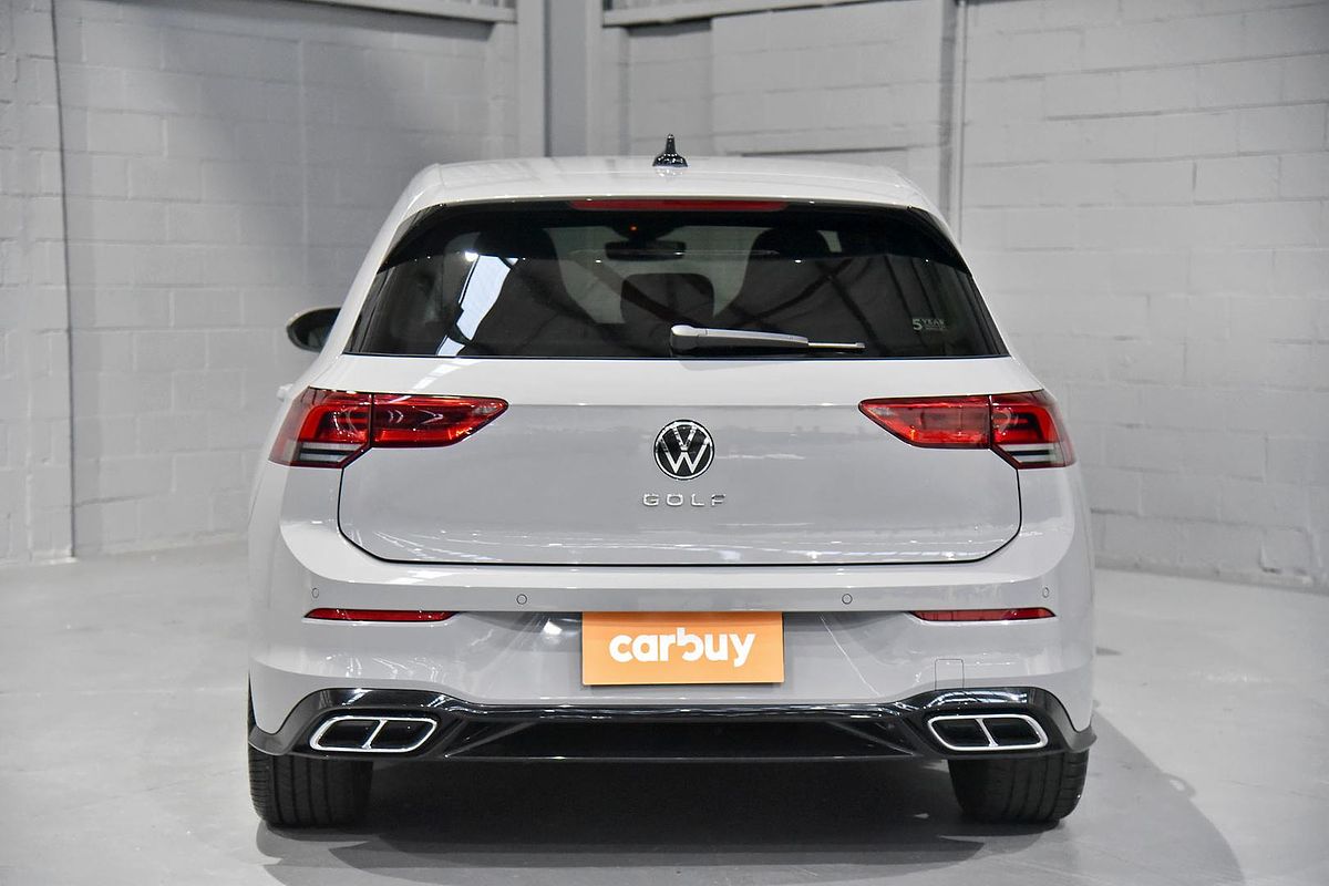 2023 Volkswagen Golf 110TSI R-Line 8