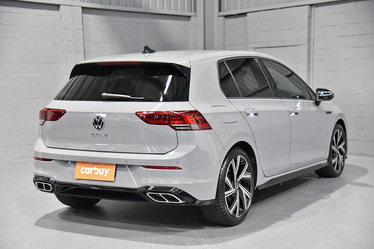 2023 Volkswagen Golf 110TSI R-Line 8