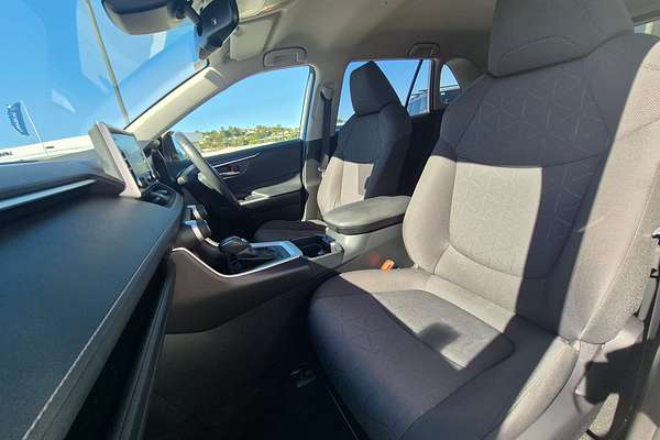 2021 Toyota RAV4 GXL AXAH52R