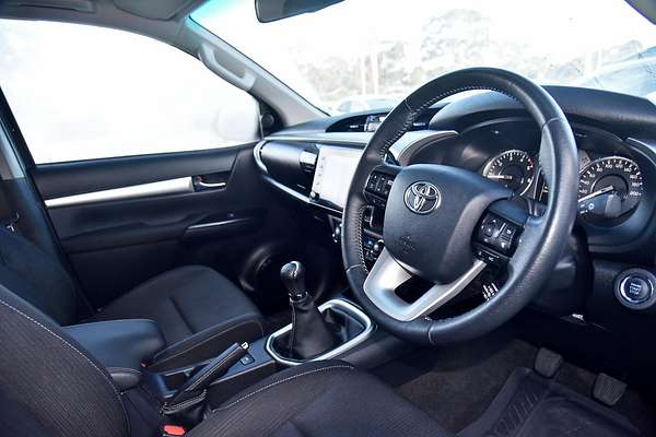 2021 Toyota Hilux SR5 GUN126R 4X4
