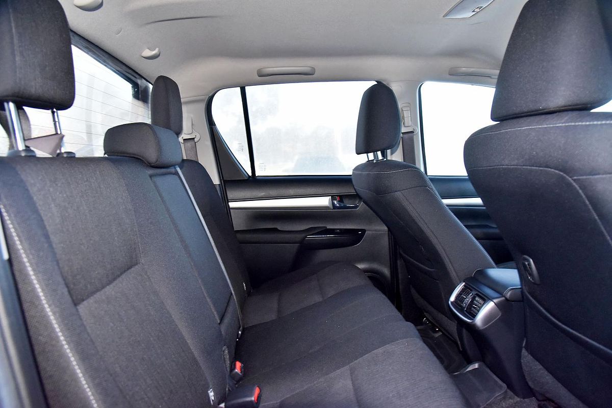 2021 Toyota Hilux SR5 GUN126R 4X4