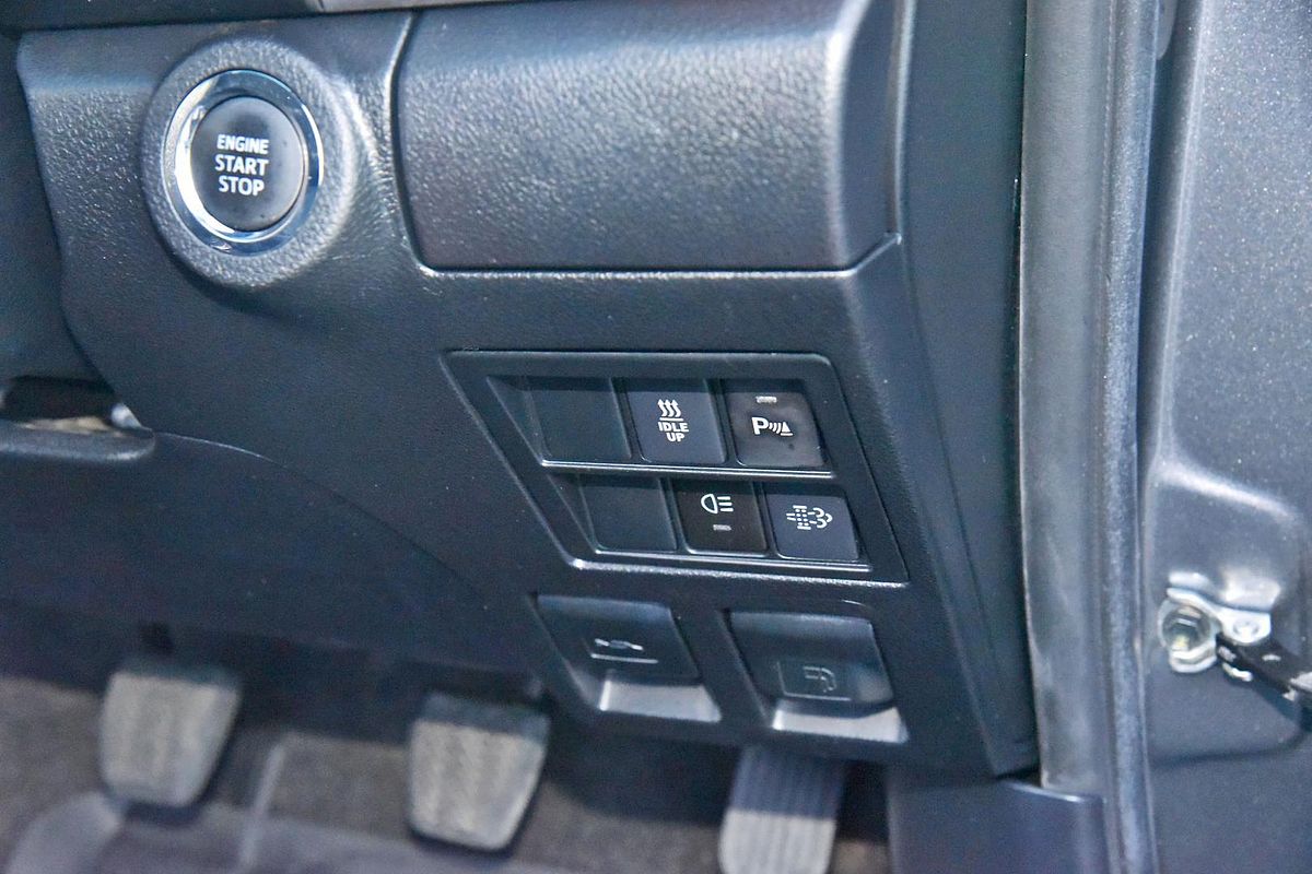 2021 Toyota Hilux SR5 GUN126R 4X4