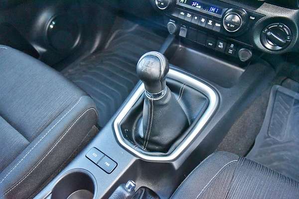 2021 Toyota Hilux SR5 GUN126R 4X4