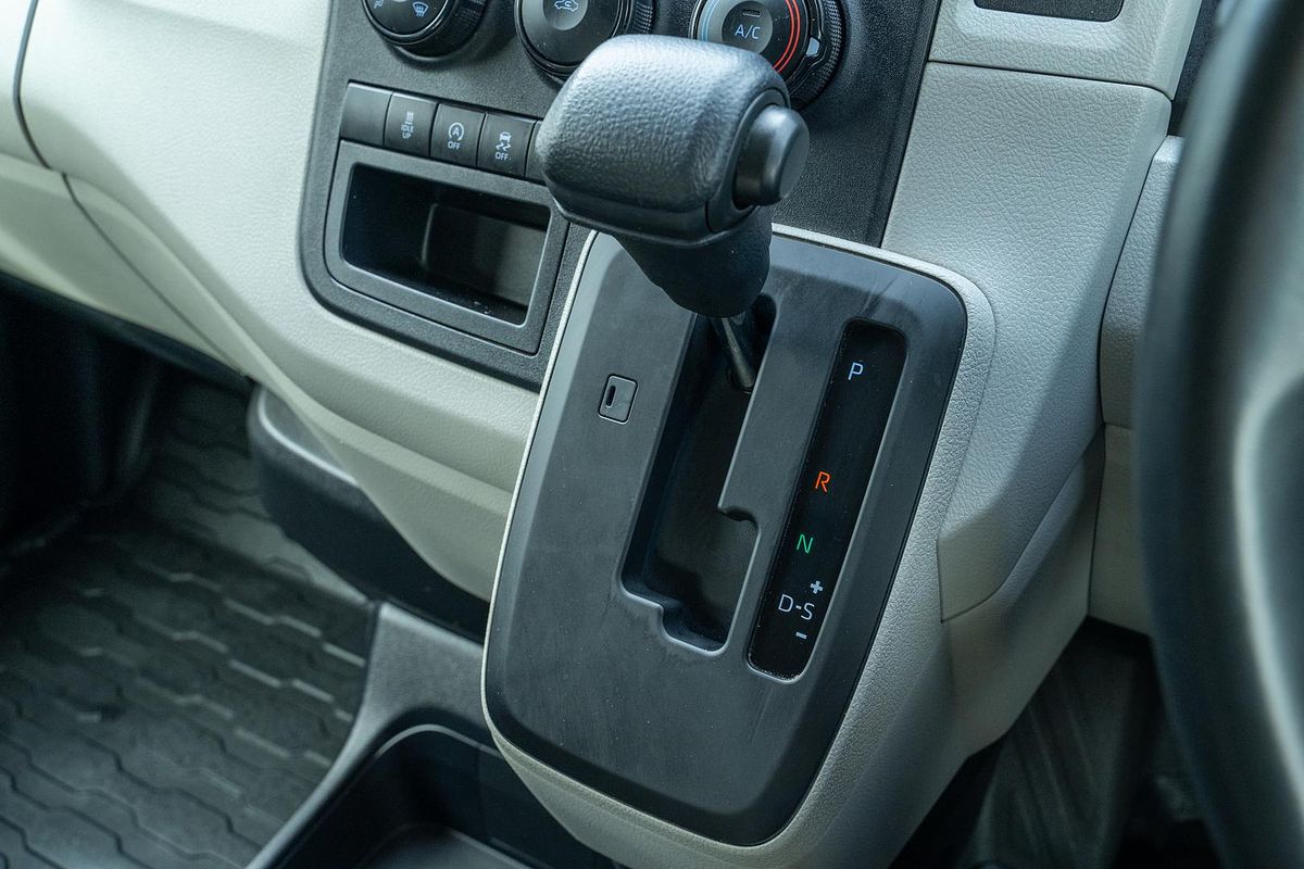 2023 Toyota Hiace GDH300R LWB