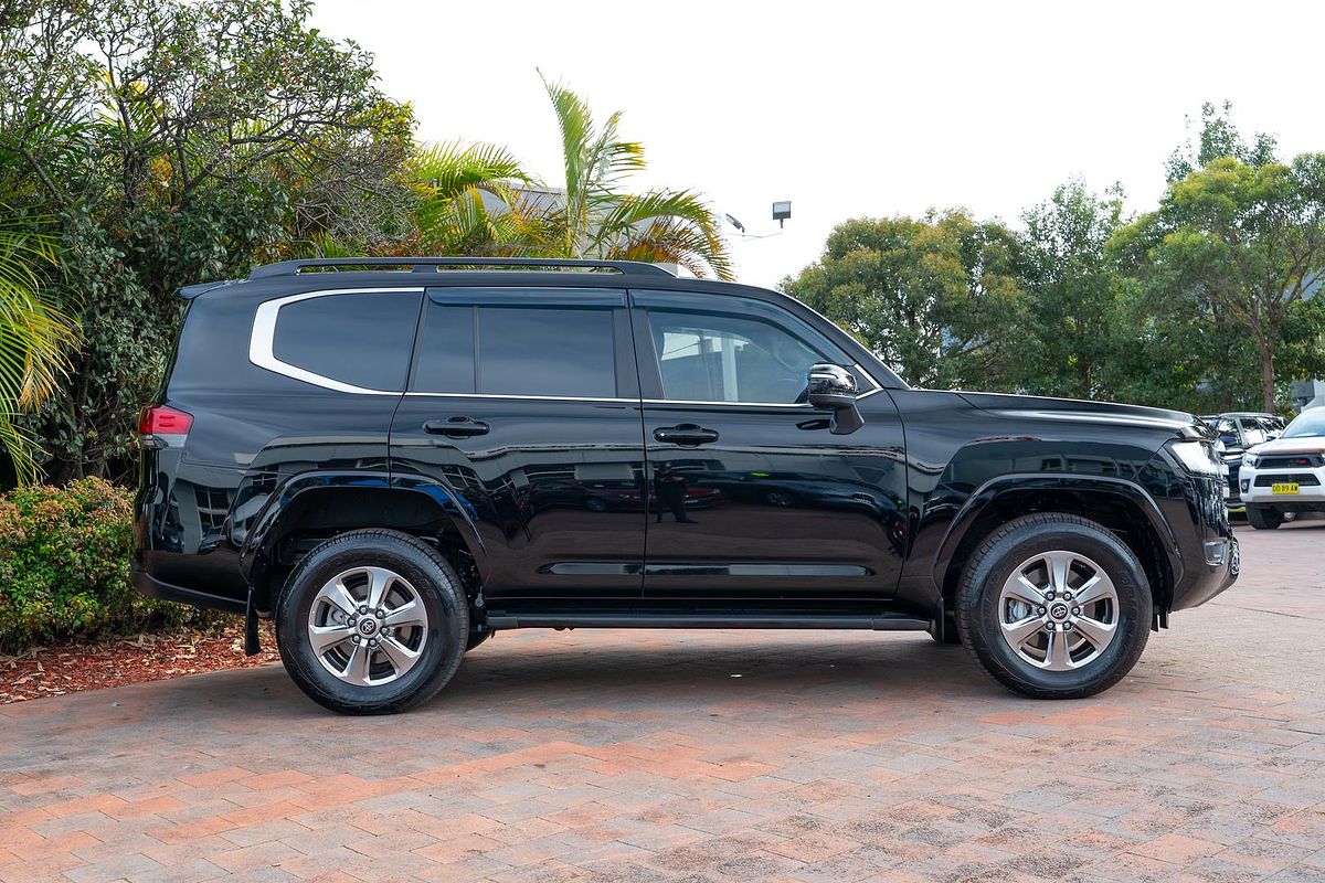 2023 Toyota Landcruiser VX FJA300R