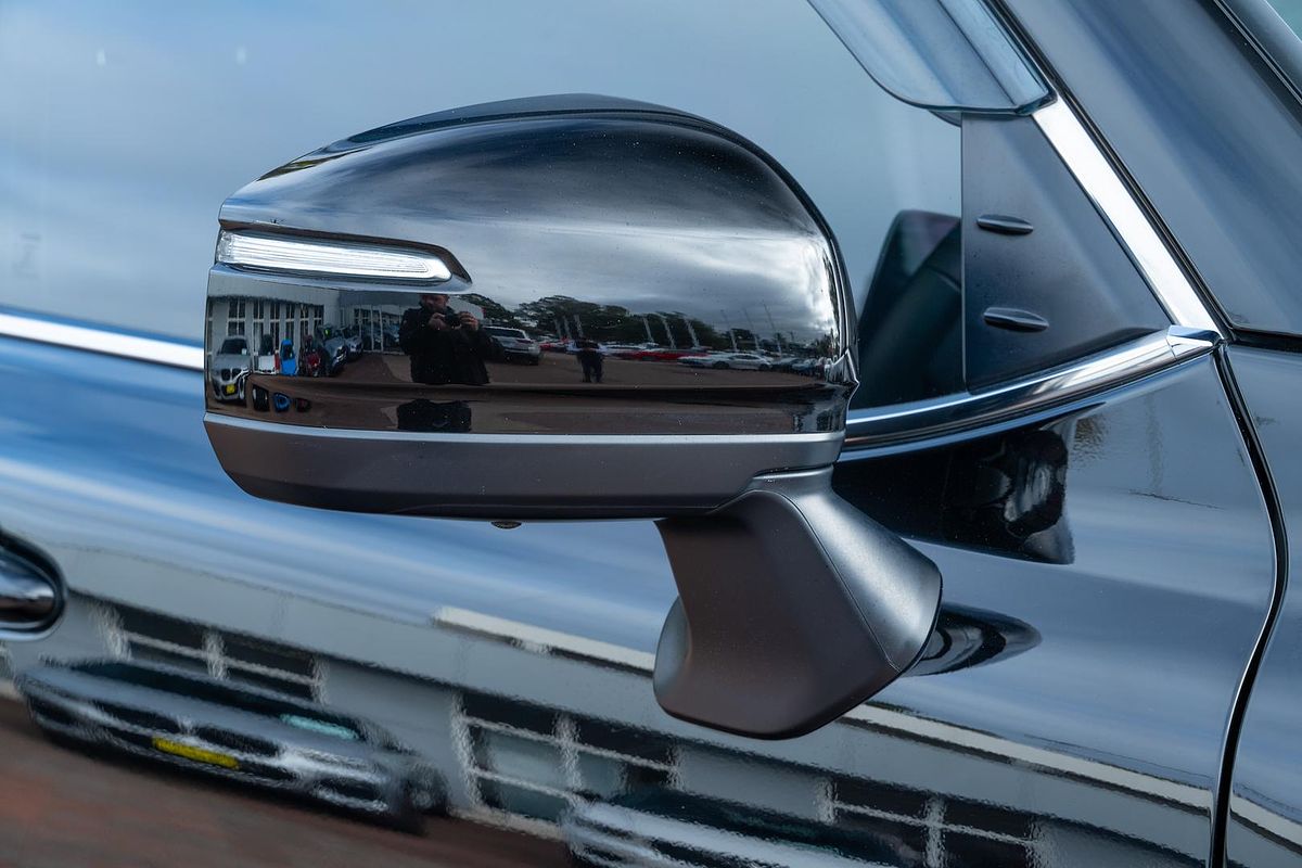 2023 Toyota Landcruiser VX FJA300R