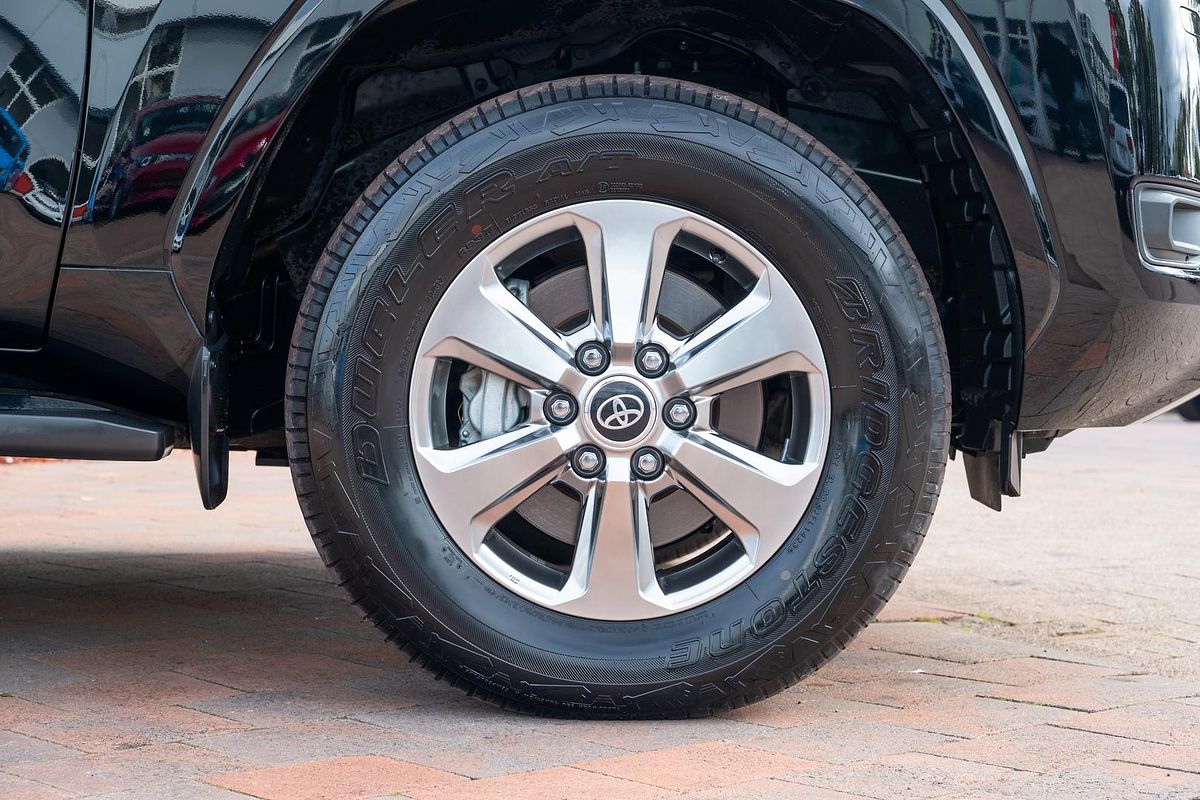 2023 Toyota Landcruiser VX FJA300R