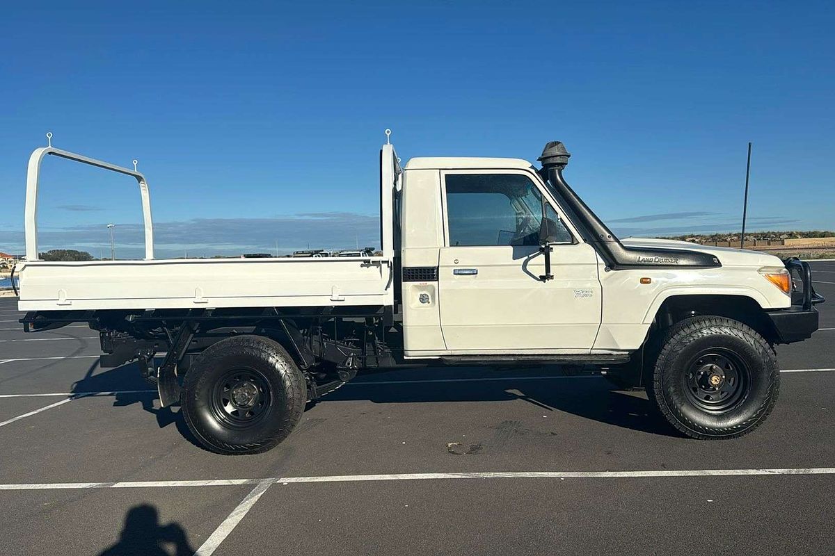 2014 Toyota Landcruiser Workmate VDJ79R 4X4
