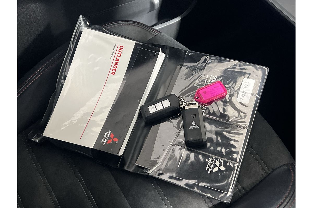 2020 Mitsubishi Outlander Black Edition ZL