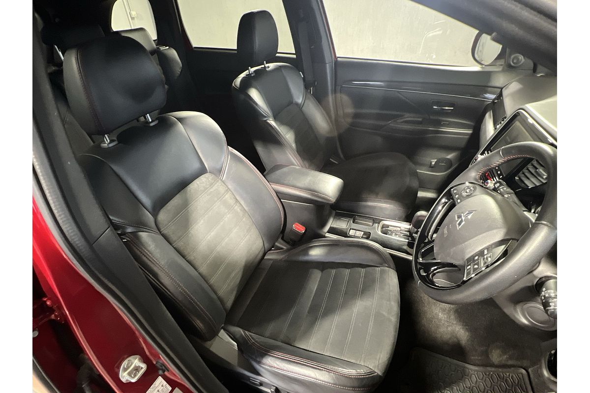 2020 Mitsubishi Outlander Black Edition ZL