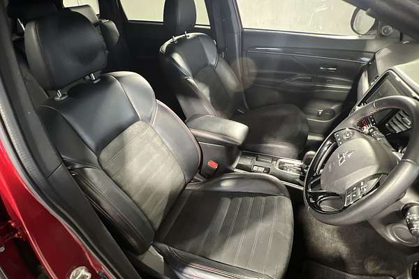 2020 Mitsubishi Outlander Black Edition ZL