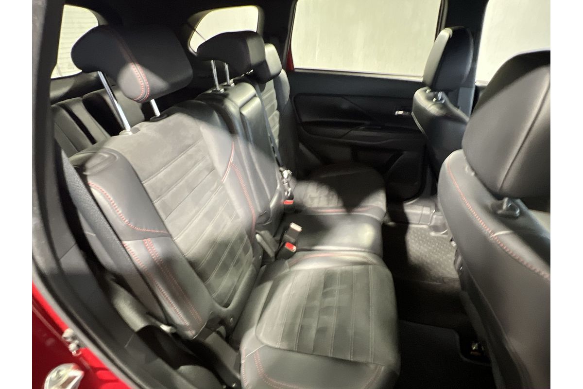 2020 Mitsubishi Outlander Black Edition ZL