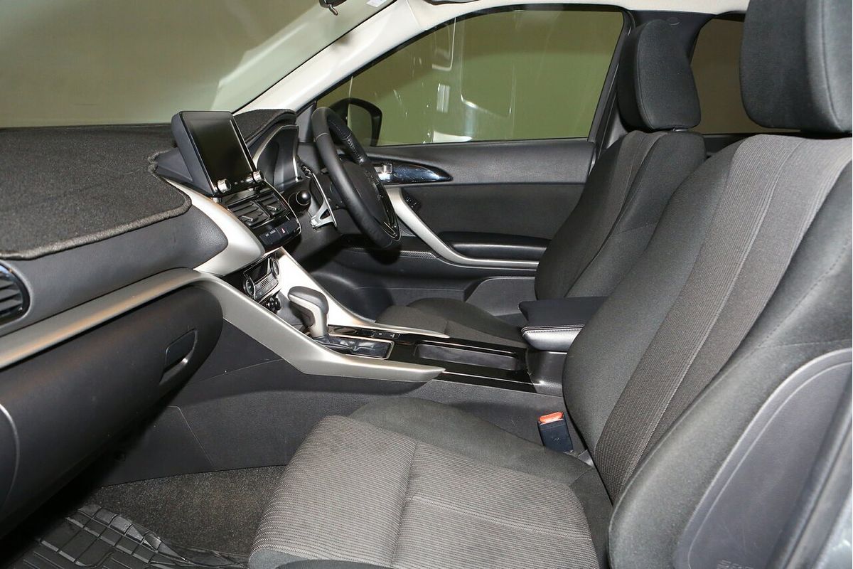 2020 Mitsubishi Eclipse Cross LS YB