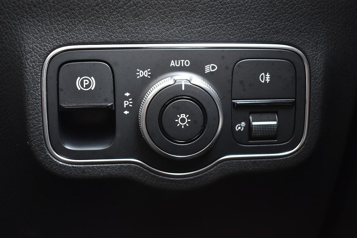 2023 Mercedes-Benz GLA-Class GLA200 H247