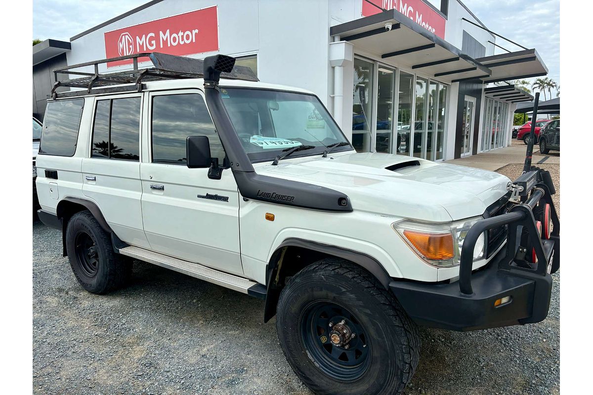 2016 Toyota Landcruiser Workmate Troopcarrier VDJ78R