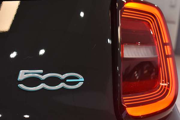 2023 Fiat 500e La Prima