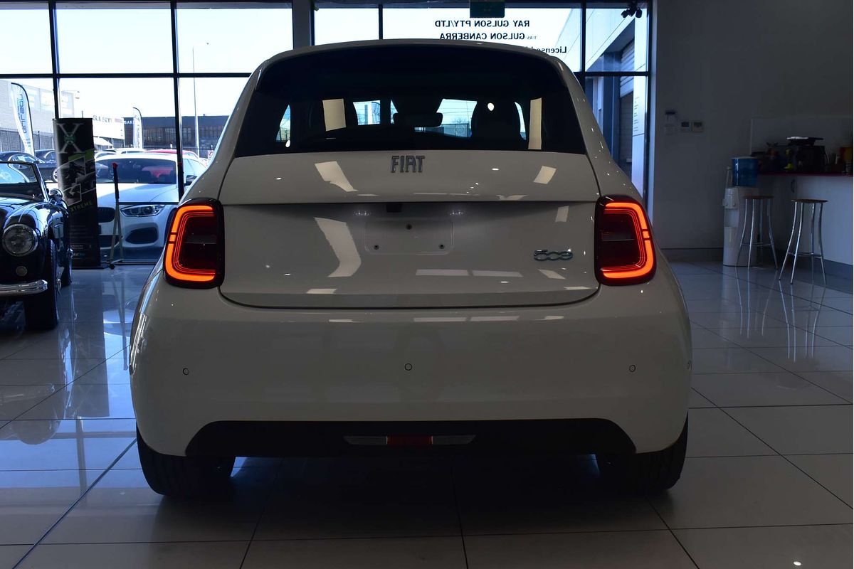 2023 Fiat 500e La Prima