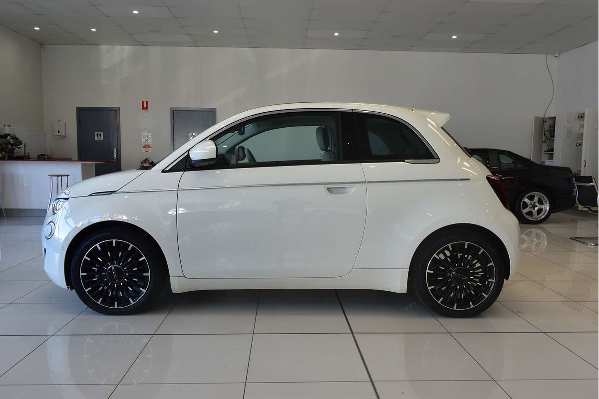 2023 Fiat 500e La Prima