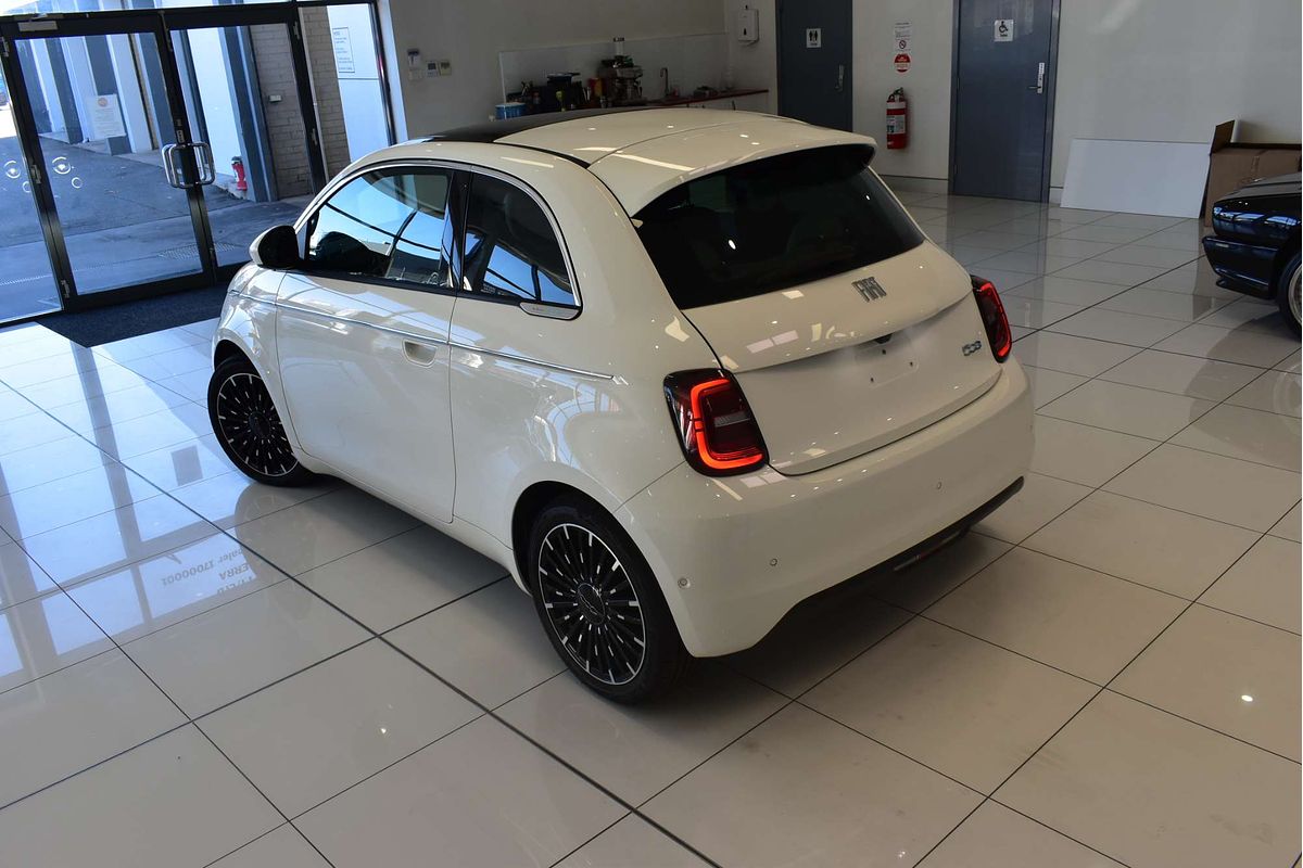 2023 Fiat 500e La Prima