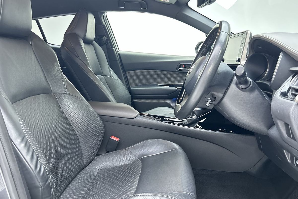 2022 Toyota C-HR Koba ZYX10R