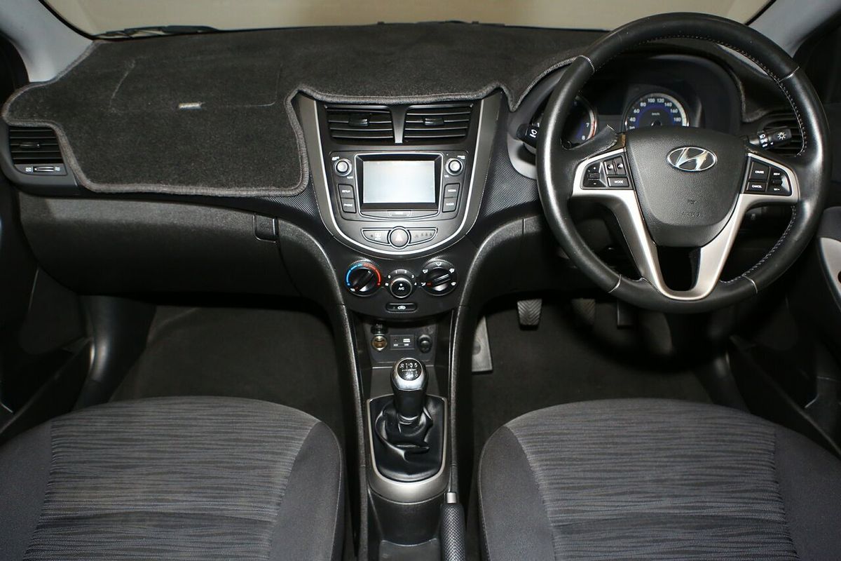 2018 Hyundai Accent Sport RB6