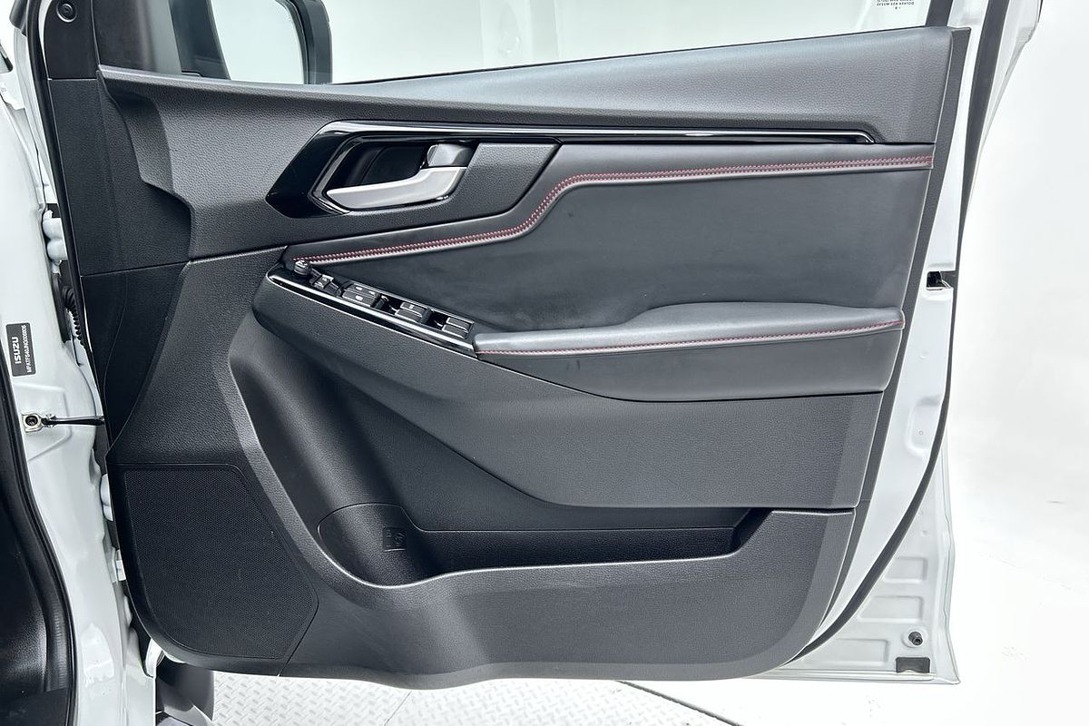 2022 Isuzu D-MAX X-TERRAIN 4X4