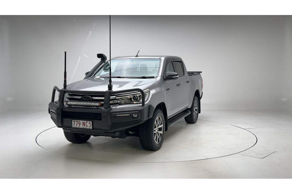 2015 Toyota Hilux SR5 GUN126R 4X4