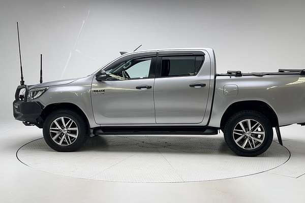 2015 Toyota Hilux SR5 GUN126R 4X4