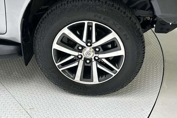 2015 Toyota Hilux SR5 GUN126R 4X4