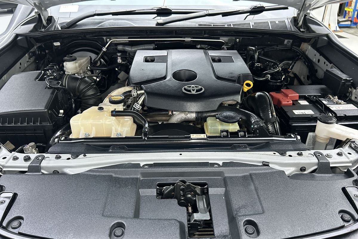 2015 Toyota Hilux SR5 GUN126R 4X4
