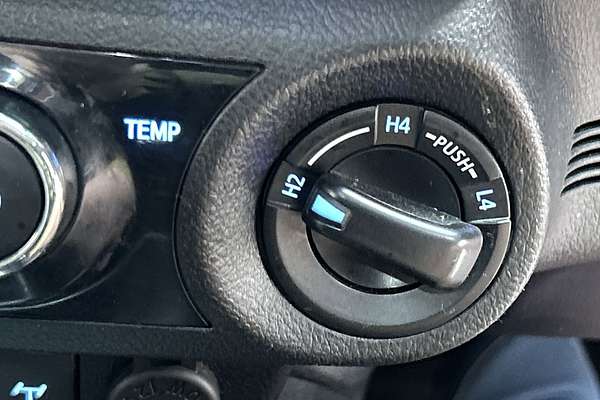2015 Toyota Hilux SR5 GUN126R 4X4