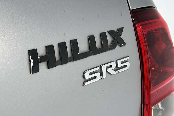2015 Toyota Hilux SR5 GUN126R 4X4