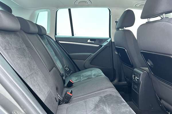 2015 Volkswagen Tiguan 130TDI 5N