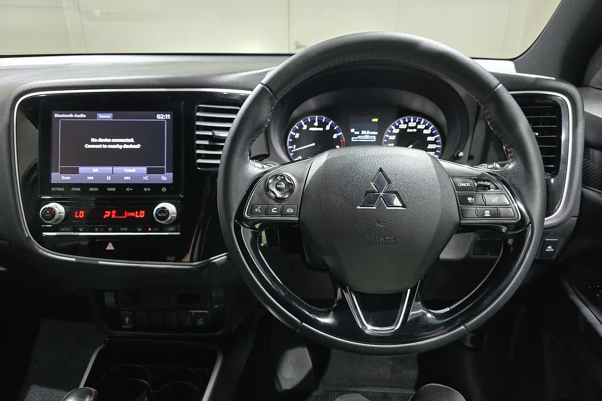 2020 Mitsubishi OUTLANDER OUTLANDER BLACK EDITION 7 SEAT (2WD) ZL2B46