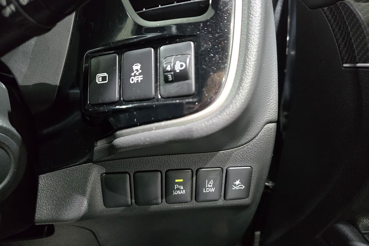 2020 Mitsubishi OUTLANDER OUTLANDER BLACK EDITION 7 SEAT (2WD) ZL2B46