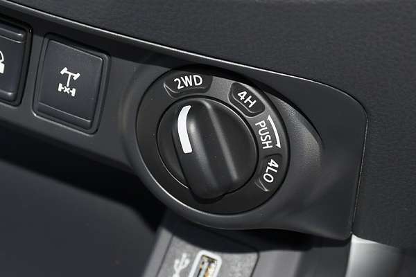 2024 Nissan Navara Black Edition D23 4X4