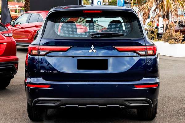 2024 Mitsubishi Outlander ES ZM