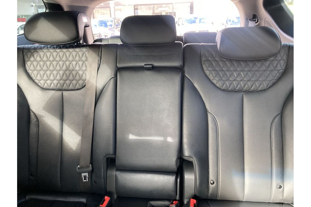 2020 Hyundai Santa Fe Highlander TM.2