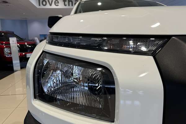 2025 Mitsubishi Triton GLX-R MV 4X4