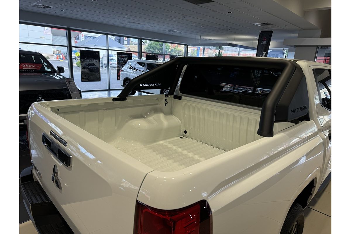 2025 Mitsubishi Triton GLX-R MV 4X4