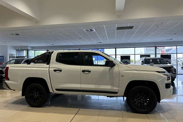 2025 Mitsubishi Triton GLX-R MV 4X4