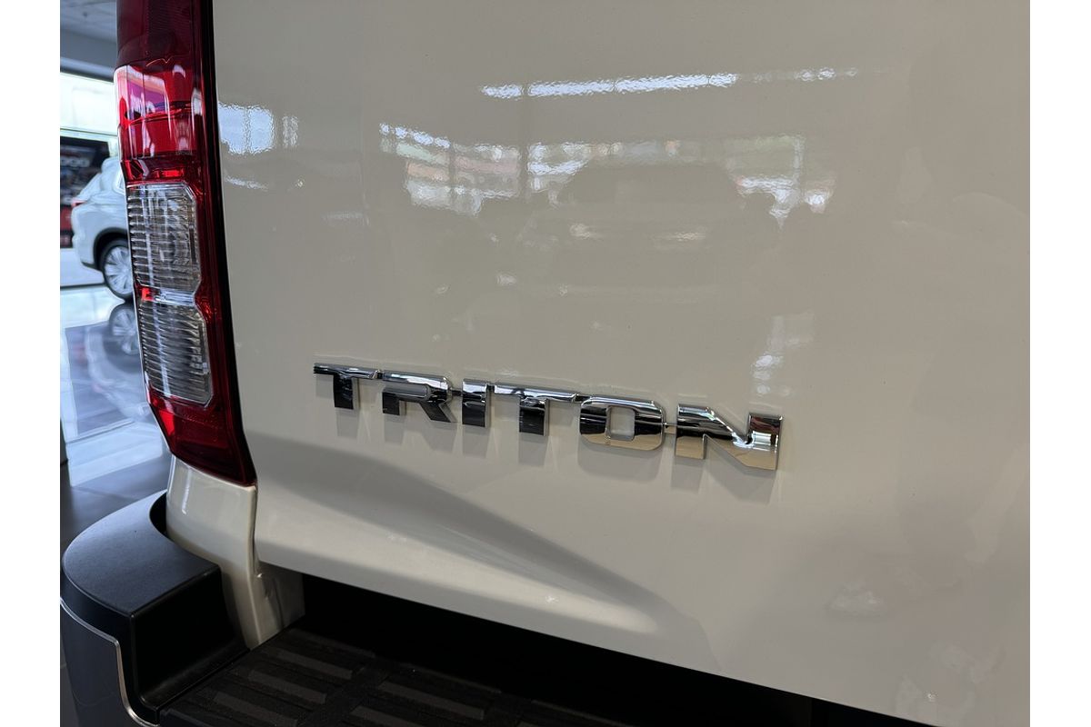 2025 Mitsubishi Triton GLX-R MV 4X4