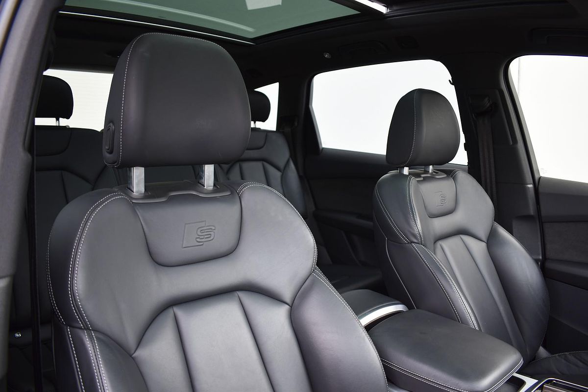 2021 Audi Q7 50 TDI S line 4M