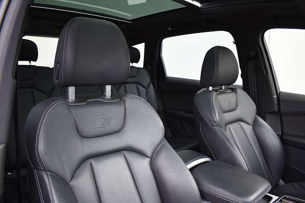 2021 Audi Q7 50 TDI S line 4M