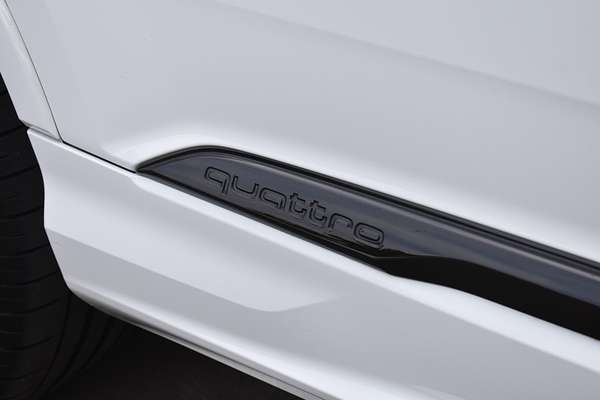 2021 Audi Q7 50 TDI S line 4M