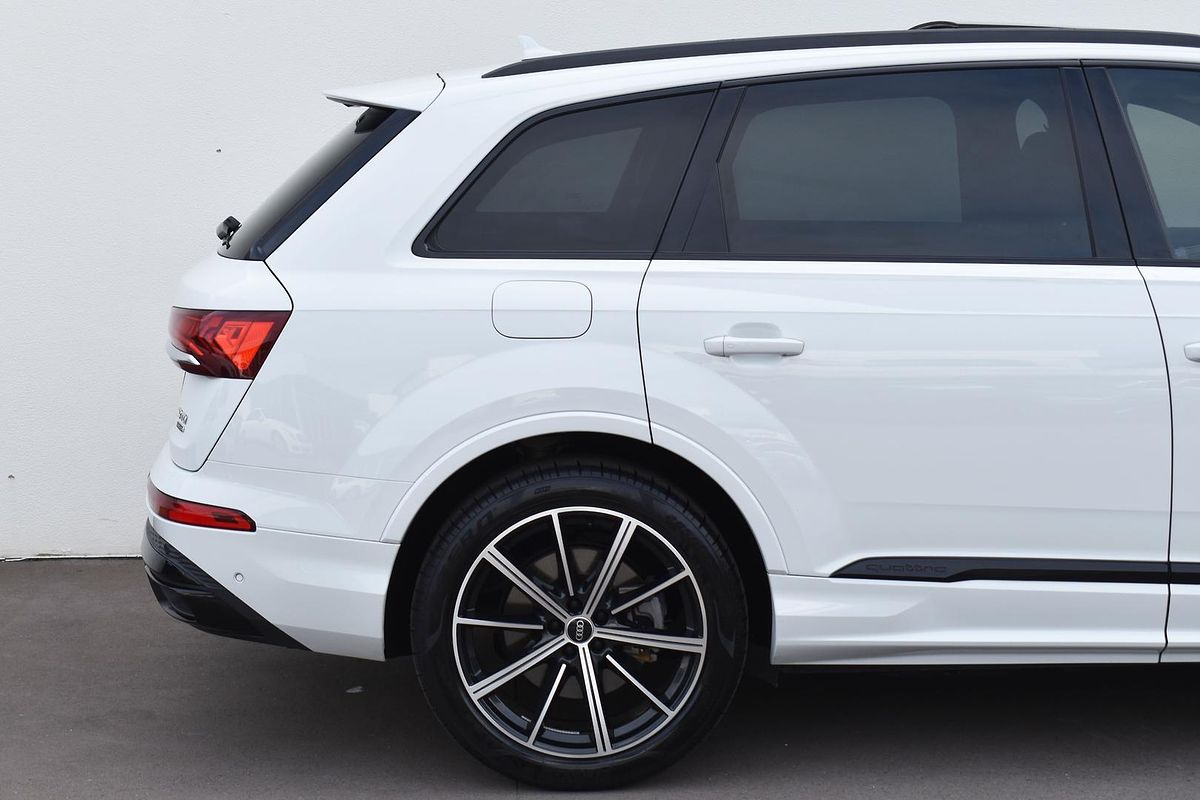 2021 Audi Q7 50 TDI S line 4M