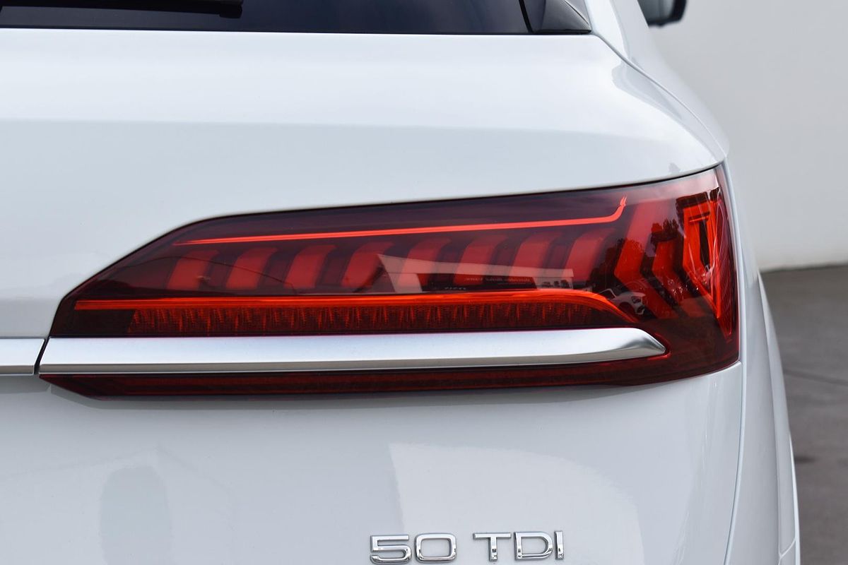 2021 Audi Q7 50 TDI S line 4M