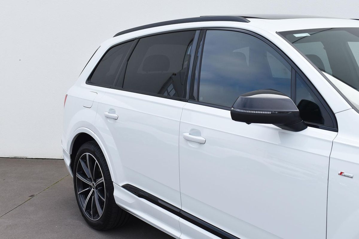 2021 Audi Q7 50 TDI S line 4M