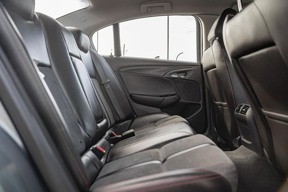 2016 Holden Commodore SV6 Black VF Series II